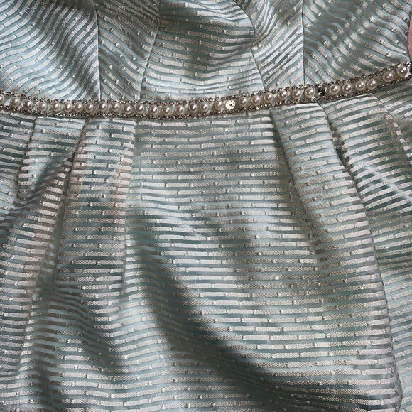 Beautiful Minuet dress - Picture 3 of 5